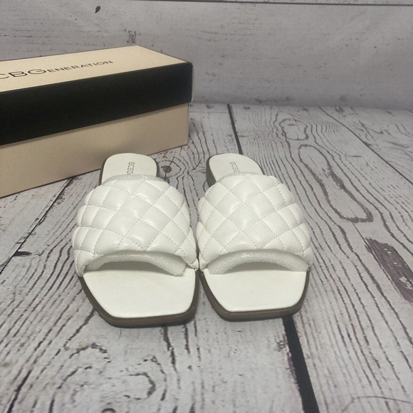 BCBGeneration Slides Shoes Womens Size 10 M Slip on Flat Laila White - Picture 2 of 8